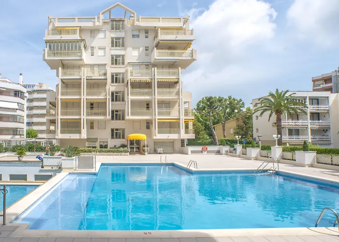 Aparthotel Ona